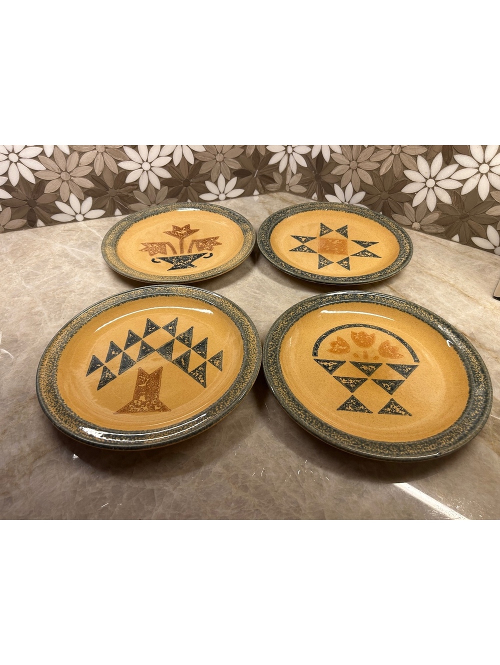 Vintage Pfaltzgraff "America" 10.25" Dinner Plates - Set of 4